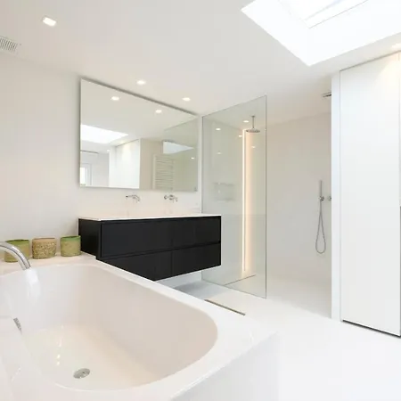 Beautiful 3 Bedrooms Near Zwin With A Garden *